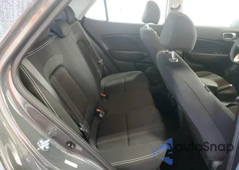 2025 Hyundai Venue Sel z USA, uszkodzony, nr VIN KMHRC8A38SU392643